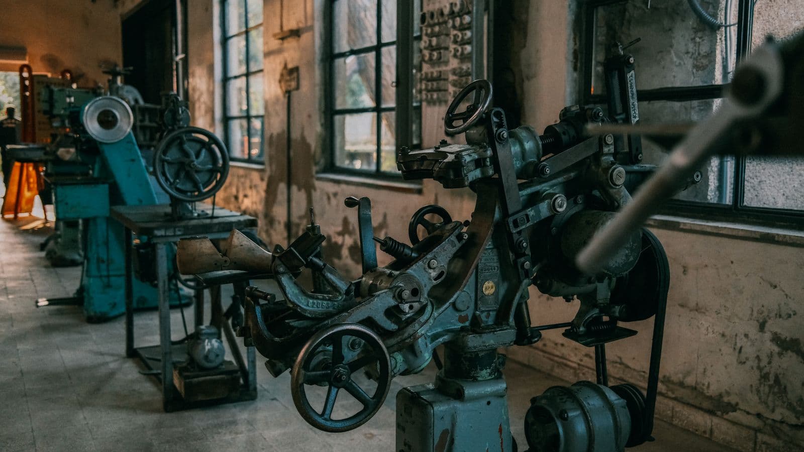 Automation Retrofit for Older Machines: A Practical Guide
