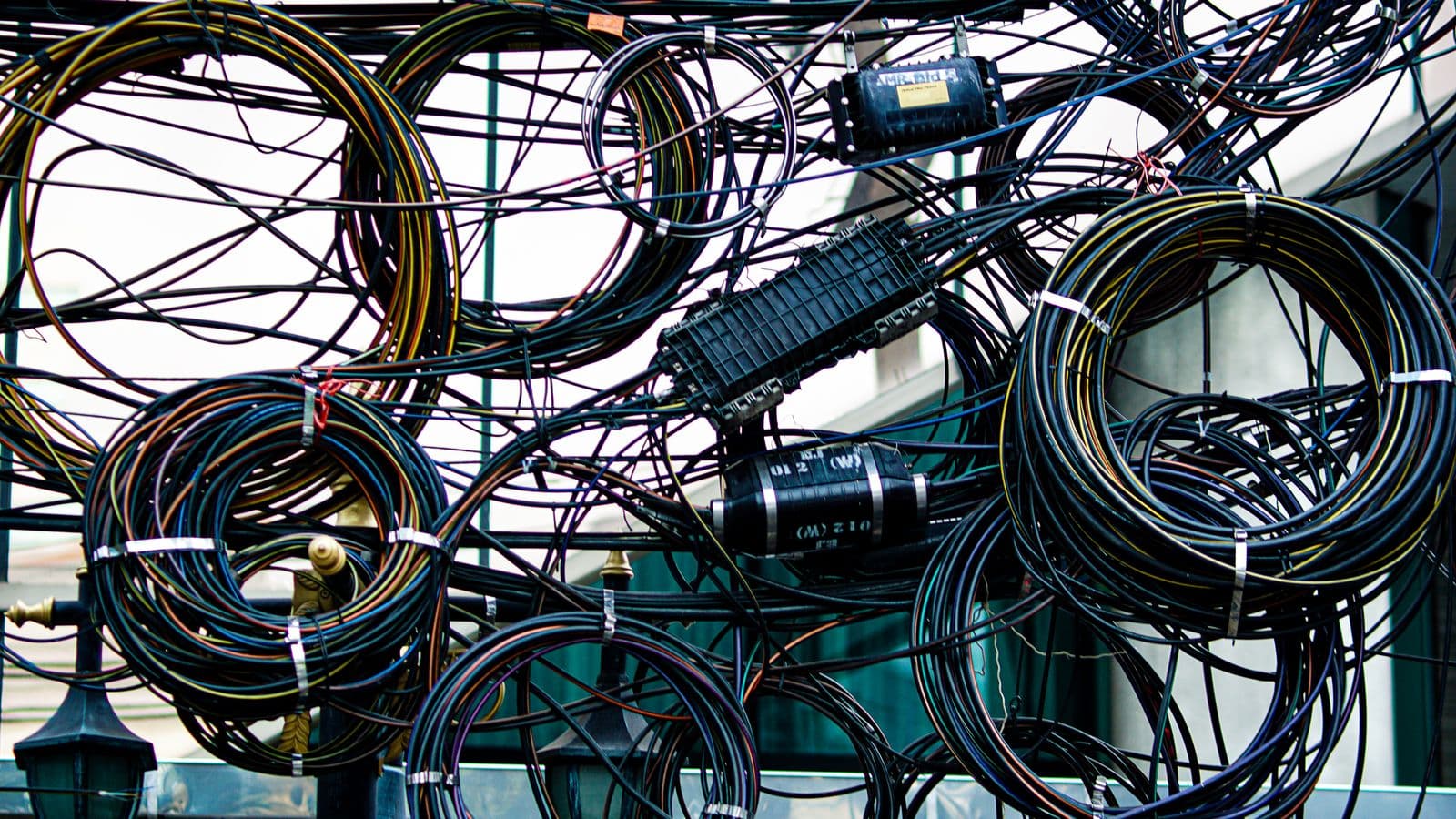 Fabrika Elektrik Tesisatında Sık Yapılan 8 Hata